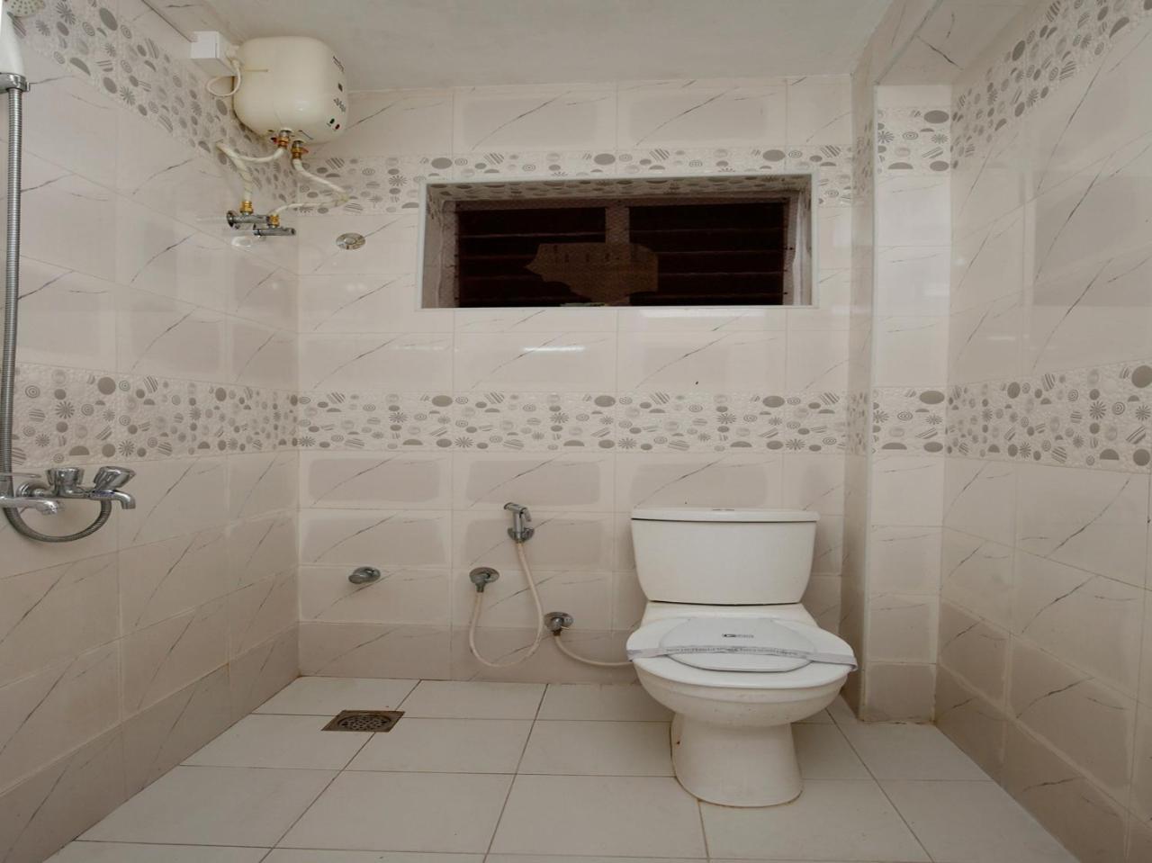 Oyo 9797 Hotel Vbee Plaza Thiruvananthapuram Luaran gambar