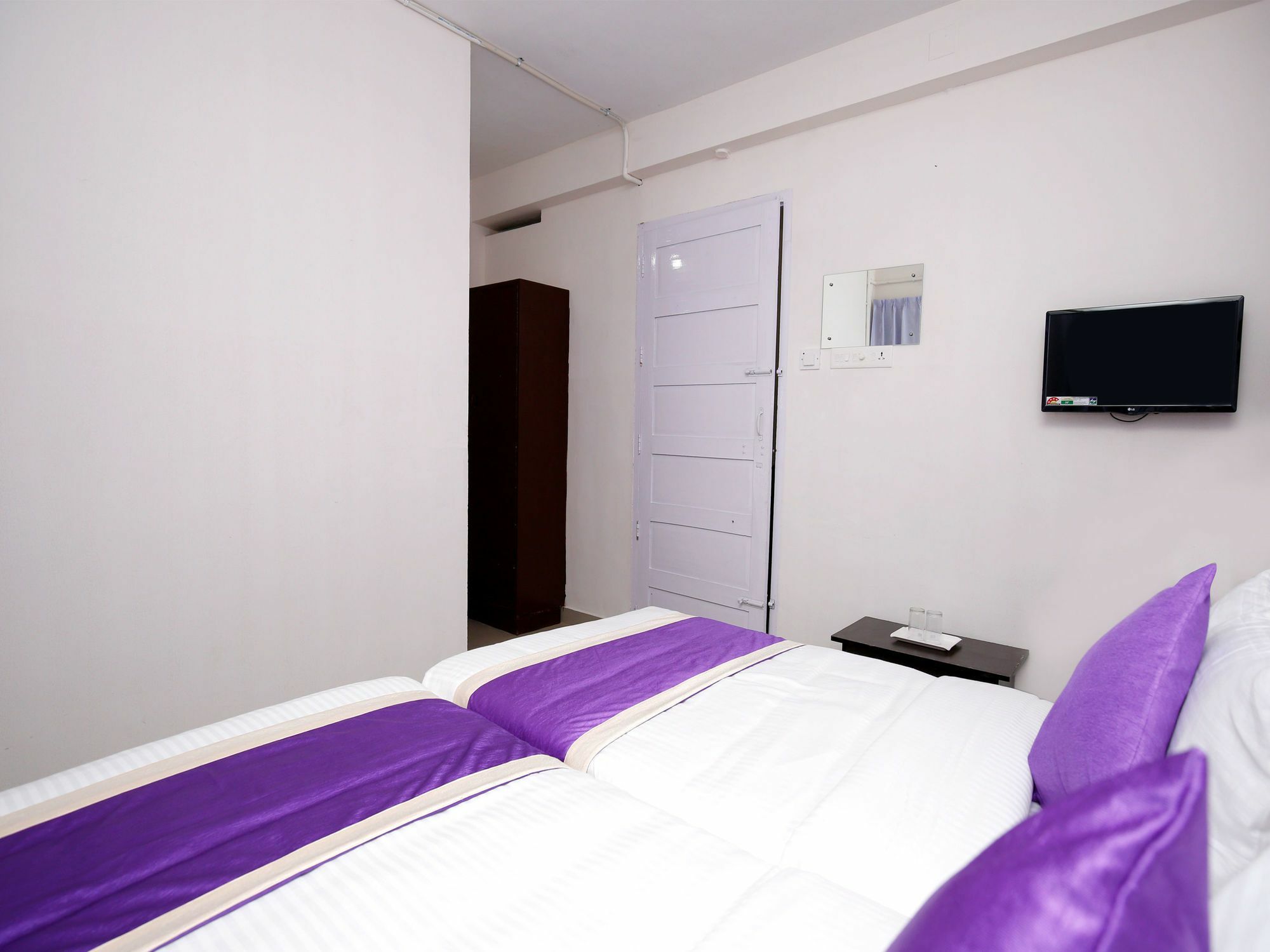 Oyo 9797 Hotel Vbee Plaza Thiruvananthapuram Luaran gambar